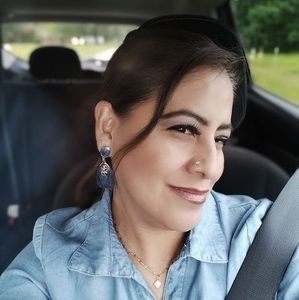 Meet your Posher, Alexandra